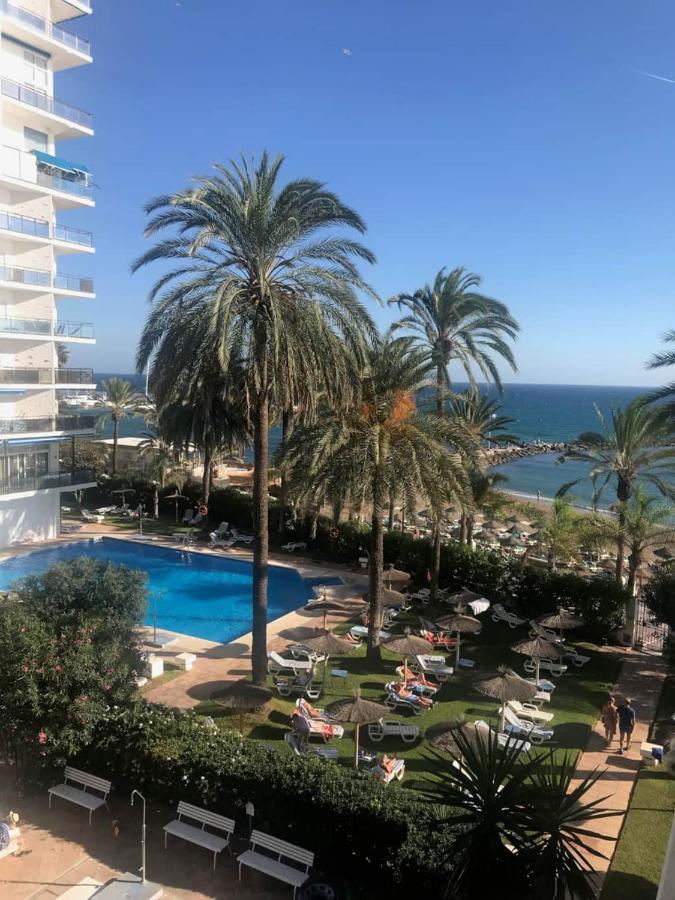 Marbella Beachfront Apartment ภายนอก รูปภาพ