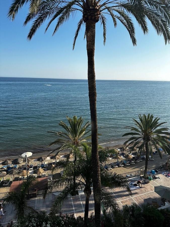 Marbella Beachfront Apartment ภายนอก รูปภาพ