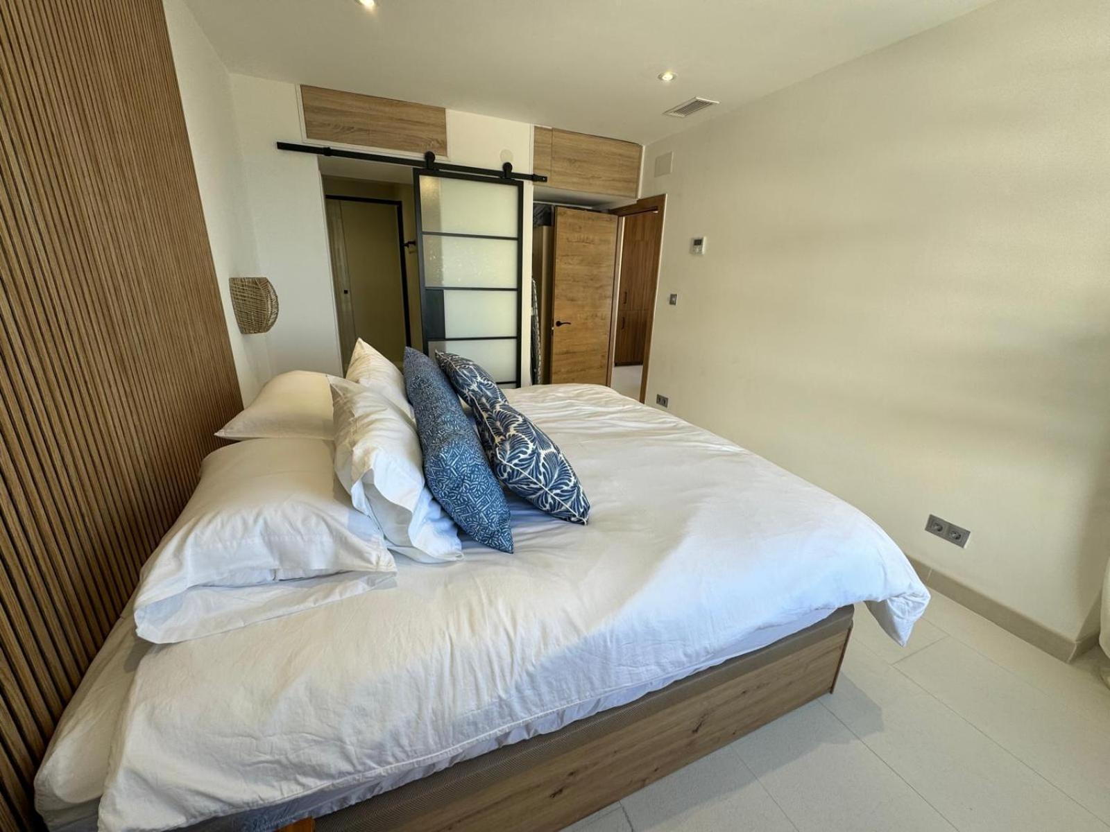Marbella Beachfront Apartment ภายนอก รูปภาพ