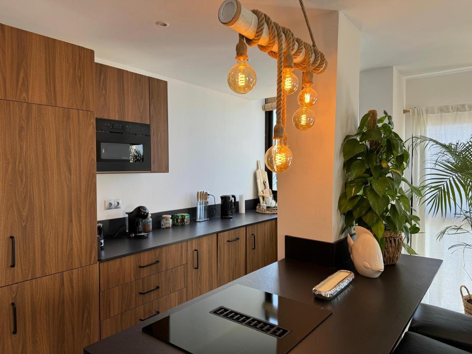 Marbella Beachfront Apartment ภายนอก รูปภาพ